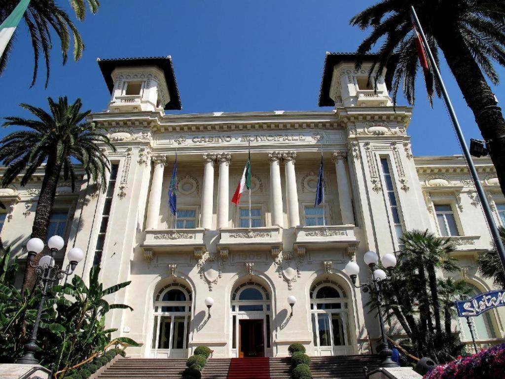 Ampio Appartamento Centrale San Remo Kültér fotó