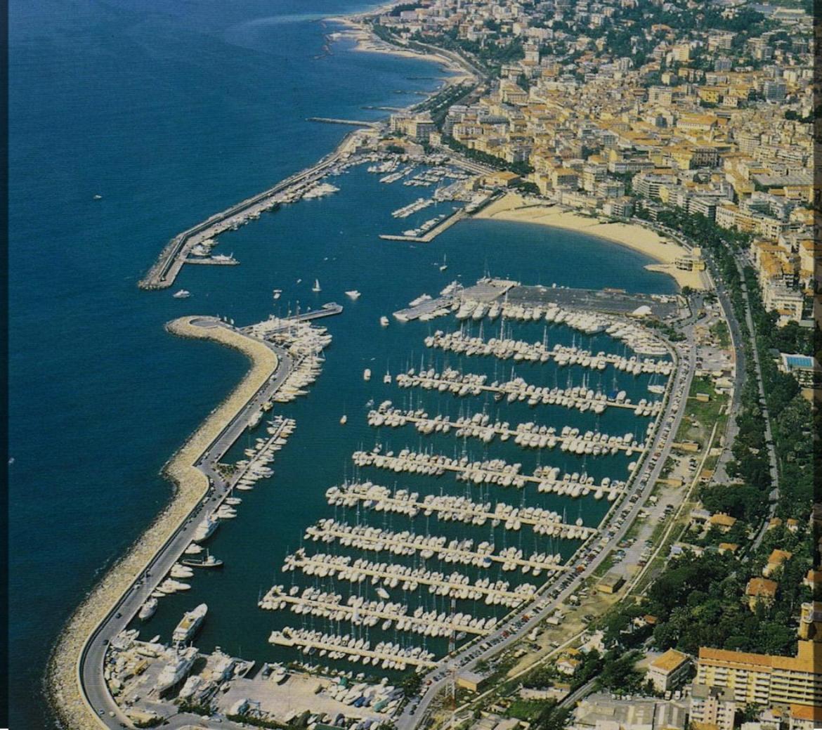 Ampio Appartamento Centrale San Remo Kültér fotó